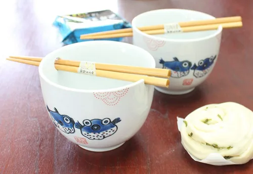 Vista 5 de 2 cuencos de cerámica de porcelana con soporte para palillos pescado japonés hojaldre para sopa fideos gachas de avena Menudo Ramen Udon Pasta