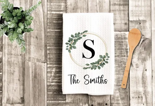 Vista 3 de Personalized Kitchen Greenery Wreath Tea Towel, Waffle Weave Tea Towel, Housewarming Gift, Farmhouse Decor, Wedding Gift