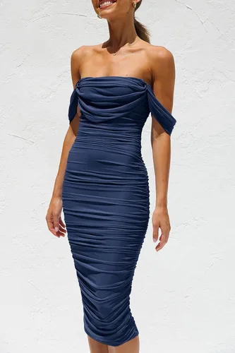 Vista 4 de PRETTYGARDEN Vestido de verano para mujer, con hombros descubiertos, fruncido, entallado, sin mangas, ajustado, para fiesta, club, por debajo