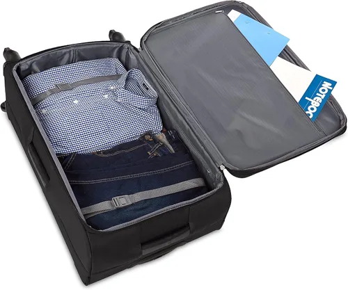 Vista 6 de Tienda Basics Maleta de equipaje giratoria de mano Softside con ruedas, Negro, Juego de 3 piezas (21"25"30")