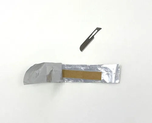 Vista 2 de Cuchillas de bisturí quirúrgicas desechables, acero al carbono estéril de alta calidad, 2.1% 10xx envueltas individualmente por P & P Medical