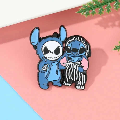 Vista 7 de Ohana - Alfileres esmaltados de puntada de anime Ohana Means Family Stitch Pines de solapa para mujeres, hombres, niñas, niños, broche, mochila