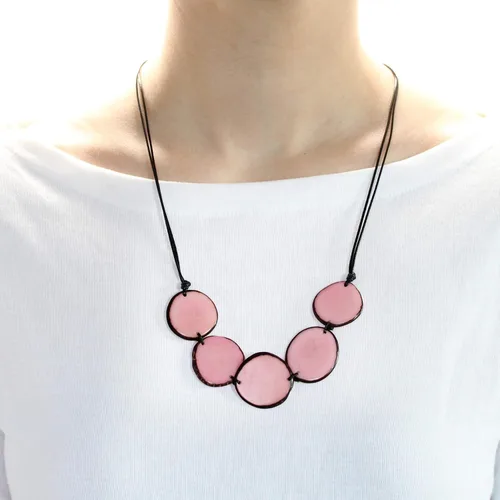 Vista 2 de Tagua Necklace Pink Chips Handmade Fair Trade, Adjustable lightweight by Florama Natural Jewelry