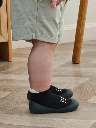 Vista 3 de Hstyle Zapatos de calcetín para bebé, zapatos para caminar, antideslizantes, suela de goma suave, para bebés, niños y niñas