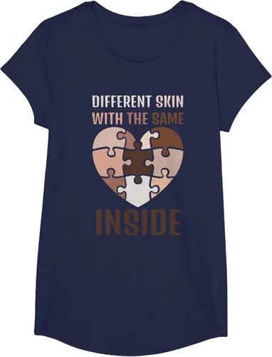 Vista 22 de Camiseta con texto en inglés "Black History Month Different Skin With The Same Love Inside