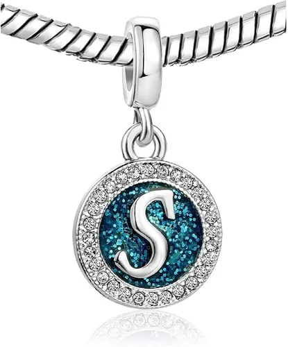 Vista 2 de KunBead Dijes azules con inicial de letras para pulseras, dije de cuentas de amor del alfabeto, dije para mujeres y niñas, collar colgante colgante