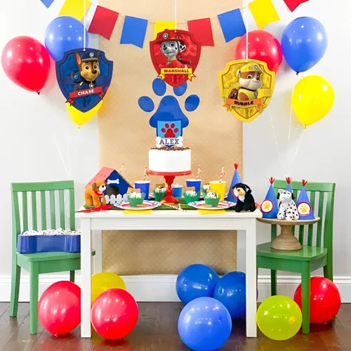 Vista 4 de Adorables decoraciones de panal de la Patrulla Canina, 6.7 pulgadas (paquete de 3), suministros de fiesta perfectos para la celebración de tus