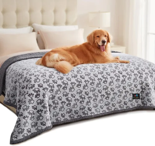 Vista 20 de Luciphia Mantas impermeables para mascotas para sofá o cama, a prueba de orina líquida, lavable, suave, esponjosa, manta reversible para perros