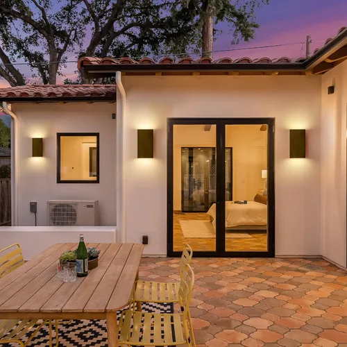 Vista 3 de Luces de pared doradas hechas a mano para exteriores, de 10 pulgadas, luces LED de pared para patio, accesorios de iluminación exterior Oro hecho a