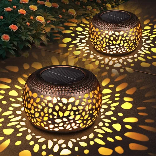 Vista 10 de Farol solar para decoración de patio al aire libre: faroles solares para exteriores, impermeables, ahuecados, retro, metal, alimentados por energía