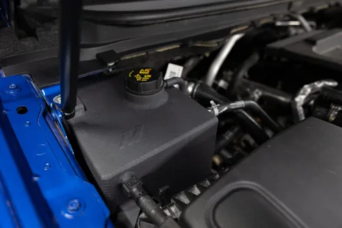 Vista 8 de Mishimoto Tanque de expansión de aluminio, se adapta a Ford Ranger 2019+, negro micro arrugas