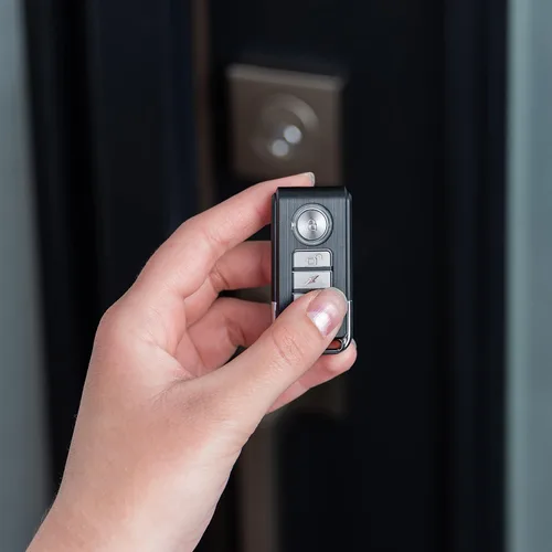 Vista 7 de SABRE Alarma de puerta o ventana con control remoto, alarma de 120 dB, audible hasta 750 pies (754.6 ft), 4 ajustes ajustables, brazo y desarma