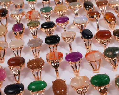 Vista 4 de Paquete de 100 anillos al por mayor para artículos de boutique para reventa a granel anillos de cristal joyería liquidación Anillos De Piedras