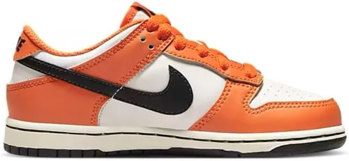 Vista 795 de Nike Kid's Dunk Low Sneaker