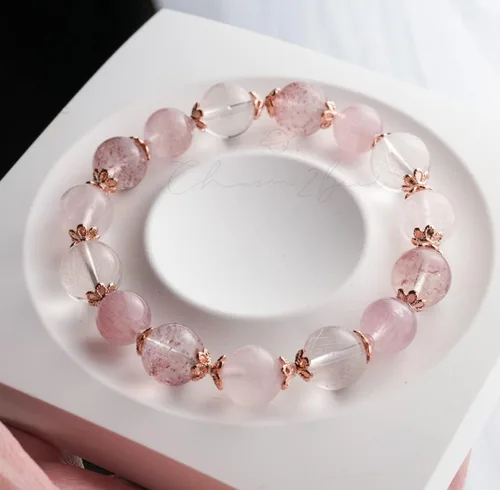 Vista 5 de Piedra preciosa rosa y oro rosa cuarzo rosa, cuarzo fresa, azeztulita, cuarzo rutilado pulsera hecha a mano con diseño original