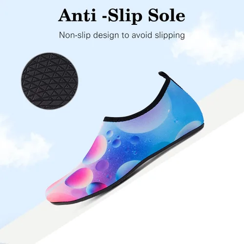 Vista 4 de Calcetines acuáticos, zapatos de agua para playa, calcetines de yoga descalzos de secado rápido para surf, piscina, natación, zapatos para mujeres