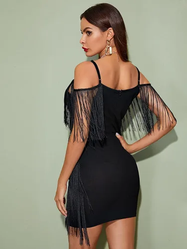 Vista 2 de Verdusa Vestido corto entallado sin mangas con flecos y hombros descubiertos para mujer