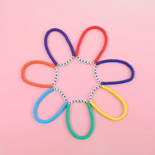 Vista 2 de Juego de pulseras heishi arcoíris estilo surfista para mujer, juego de pulseras apilables de cuentas de arcilla, pulseras elásticas con disco