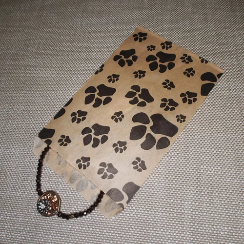 Vista 7 de CuteBox Pawprint - Bolsas de regalo de papel plano de estraza (4 x 6 pulgadas) para manualidades, recuerdos de fiesta, venta al por menor