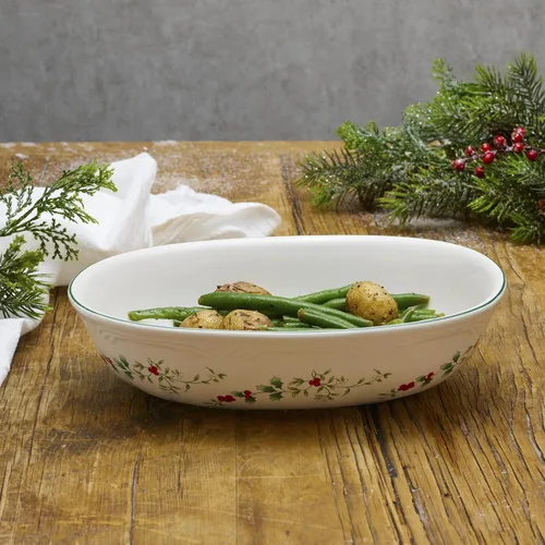Vista 5 de Pfaltzgraff Winterberry Cuenco Ovalado para Verduras, 1.5 cuarto, Surtido