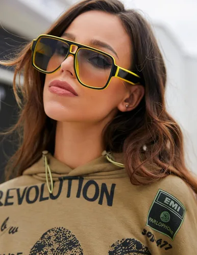 Vista 2 de Karsaer Gafas de sol estilo vintage de los años 70 para hombres y mujeres gafas de sol estilo aviador de doble puente cuadrado grueso retro piloto