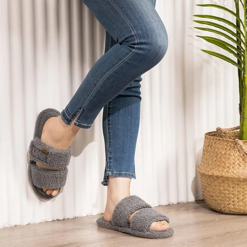 Vista 2 de FamilyFairy Open Toe Slippers for Women Adjustable Memory Foam House Shoes Faux Fur Fuzzy Slide Sandals Non Slip Washable