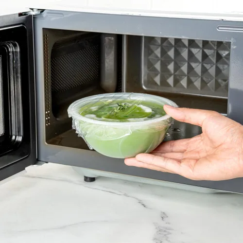 Vista 7 de Restaurantware-Basic Nature - Envoltura de alimentos de 12 x 200 pies, 1 envoltura adhesiva para microondas - con cortador deslizante integrado