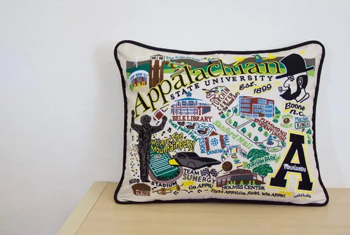 Vista 3 de Catstudio Almohada decorativa bordada colegiada de la Universidad Estatal de los Apalaches