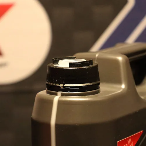 Vista 3 de Liqui Moly 4T 10w40 Basic Street 4 litros