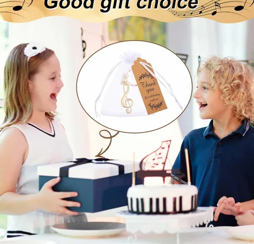 Vista 6 de Taiyin Juego de 15 llaveros de notas musicales con bolsas de organza, baratijas de metal g para decoración de recuerdos de fiesta de boda (dorado)