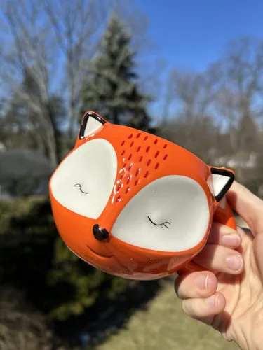 Vista 3 de Streamline Imagined Taza de cerámica de zorro naranja