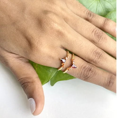 Vista 8 de Anillo de compromiso con forma de corona de granate rojo para mujer, anillo de compromiso con acabado de oro de 14 quilates
