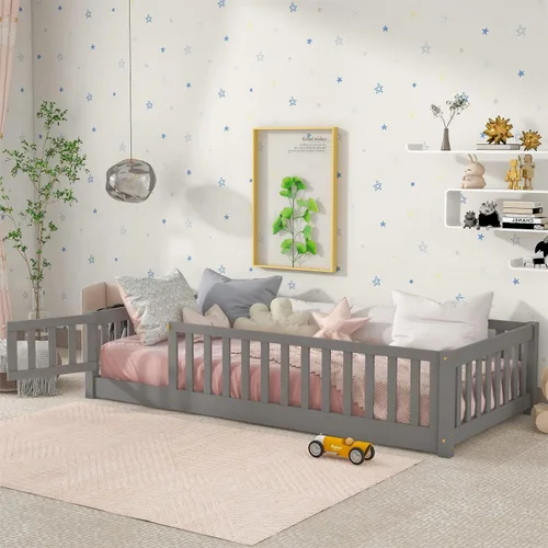 Vista 7 de Cama de plataforma de suelo tamaño Queen con barandillas y puerta en forma de valla, marco de cama de madera maciza con 7 listones de soporte, marco