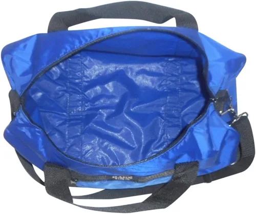 Vista 4 de Bolsa deportiva para gimnasio o viaje con bolsillo lateral para llaves, identificación y teléfono celular fabricado en Estados Unidos., Azul, Casual
