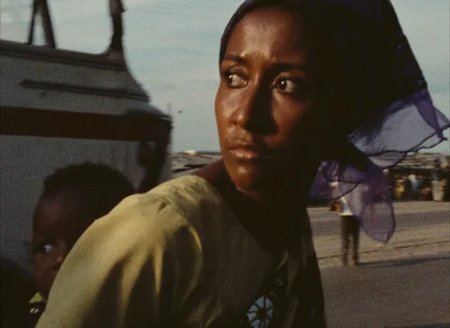 Vista 2 de Martin Scorsese's World Cinema Project No. 4 (The Criterion Collection) SambizangaPrisioneros de la tierraChess of the WindMuna motoTwo Girls on the