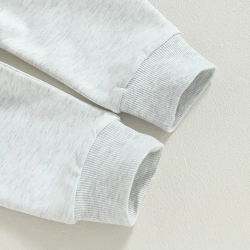 Vista 7 de Ropa de bebé niño de manga larga con estampado de letras de Little Guy, sudadera con pantalones deportivos para otoño