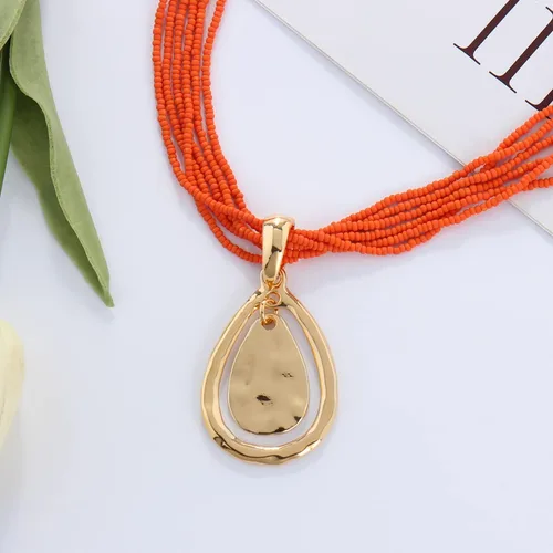 Vista 5 de Coiris Gargantilla de cuentas de semillas con dije de lágrima, collar de metal punk grueso para mujer, joyería