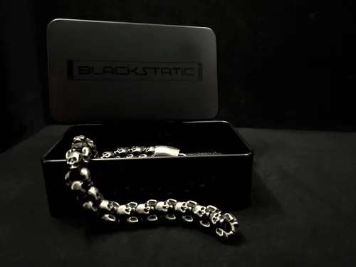 Vista 3 de Pulsera de calavera Colección BLACKSTATIC Pulsera vintage punk de acero inoxidable para hombre