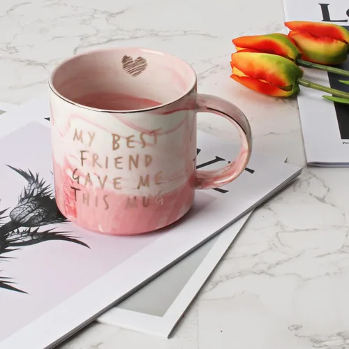 Vista 3 de Taza de cumpleaños con texto en inglés "Best Friend Gave Me This", divertido regalo de amistad para mujeres, mejores amigos, hermanas, ella, taza