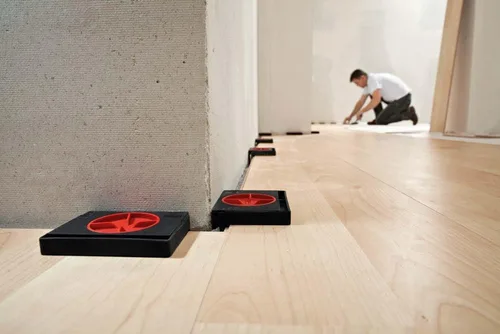 Vista 4 de BESSEY AV2 Espaciador de Piso de Madera, 5 a 20 mm, Nylon de Vidrio Rojo/Negro