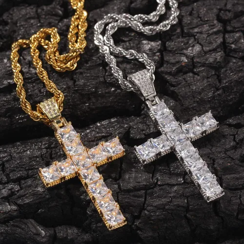 Vista 6 de Wisbal Collar de cruz para hombre chapado en oro de latón chapado en oro Jesucristo colgante cuadrado de cristal zirconia cruz colgante de oración