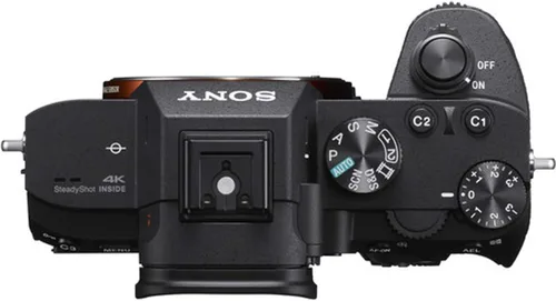 Vista 8 de Sony a7 III con lente de 28-70mm, memoria Extreme de 128GB, lente super teleobjetivo de 420-800mm, flash Pro TTL, filtros, lentes, estuche