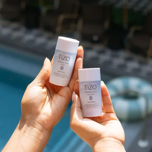Vista 5 de TiZO Mineral Stick SPF 45 Sin tinte Resistente al agua (80 minutos) Protector solar de amplio espectro Protección UVA/UVB Para todo tipo