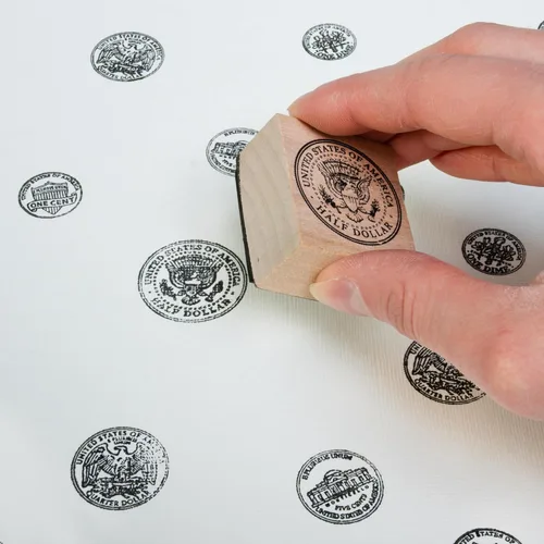 Vista 3 de READY 2 LEARN Sellos de monedas – Colas – Juego de 5 – Sellos de madera para monedas, matemáticas y actividades de bricolaje – Uso para tarjetas