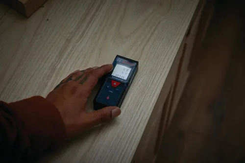 Vista 13 de Bosch Medidor láser GLM165-40 Blaze™ Pro de 165 pies