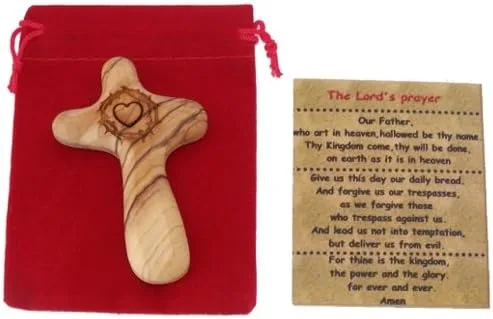 Vista 6 de Holy Land Market Cruz reconfortante de madera de olivo grabada con corona de espinas y corazón, caja de regalo, bolsa de terciopelo y tarjeta