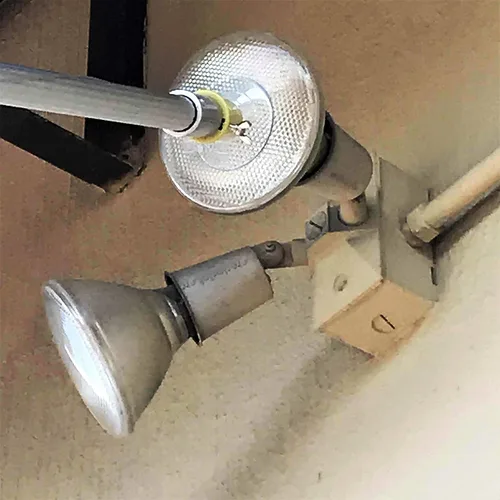 Vista 5 de DOCAZOO - Accesorio para poste cambiador de bombilla Accesorio cambiador de bombillas con ventosa para postes de extensión, para techos altos