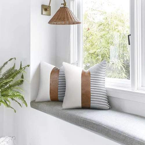 Vista 3 de Cygnus - Juego de 2 fundas de almohada de 16 x 16 pulgadas hechas de lino y de la unión de distintas telas con diseño de rayas para decoración Negro