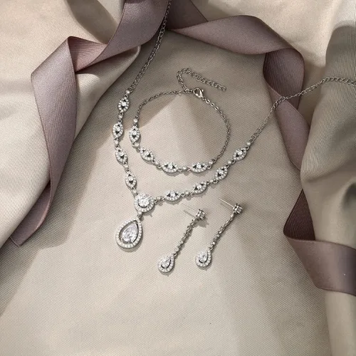 Vista 4 de EVER FAITH Juego de joyas nupciales para mujer, impresionante diseño de lágrima con circonita cúbica y piedra natal, collar y aretes, regalo