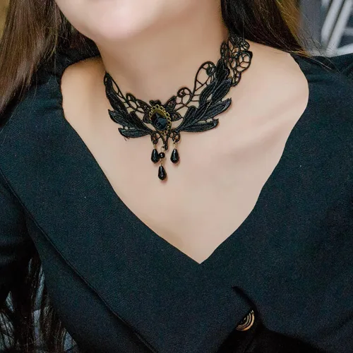 Vista 4 de YienDoo Gargantilla de encaje vintage con patrón de encaje gótico blanco, collar punk con borla y cuentas de perlas, gargantilla de princesa